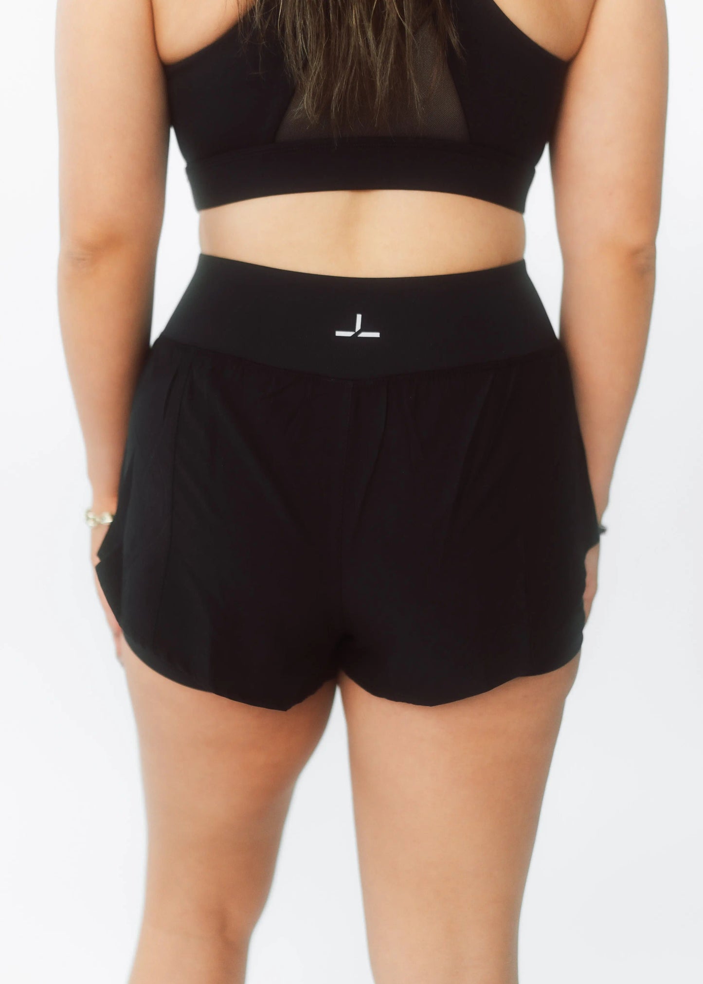 Essential Shorts Fulminant